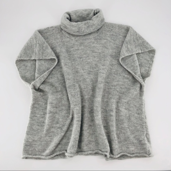 Universal Thread Grey Poncho - Picture 3 of 9